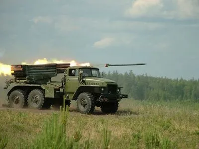 В ОБСЄ зафіксували ворожі "Гради" та десять танків біля Новоселівки та Покровки