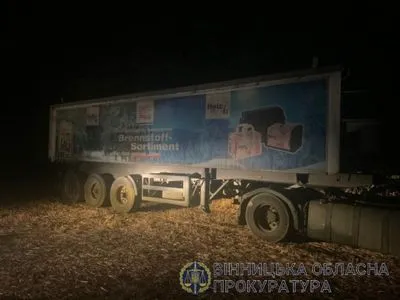 В Винницкой области обнаружили захоронение львовского мусора
