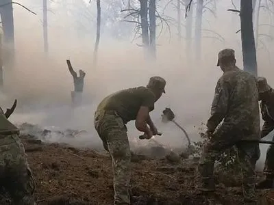 Пожар на полигоне под Киевом еще не потушили