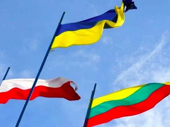 "Люблінський трикутник": Україна запросила Литву та Польщу до роботи платформи з деокупації Криму