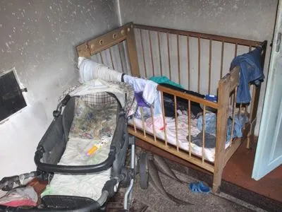 В Хмельницкой области во время пожара погиб младенец, двоих детей спасли