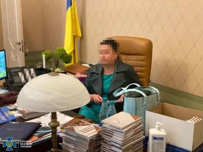 Главу Харьковского окружного админсуда поймали на передаче взятки