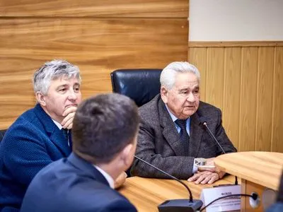 Фокин: для проведения местных выборов на Донбассе нужно международное временное правительство