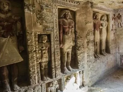 В Єгипті знайшли 14 стародавніх гробниць, яким понад дві тисячі років