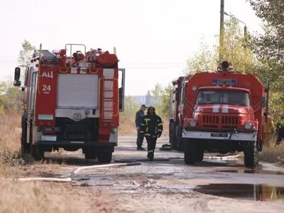 Пожежу на сміттєзвалищі у Києві досі не загасили