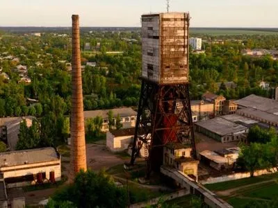 В Донецкой области на шахте горняка убило током