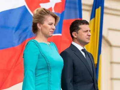 Зеленского официально встретили в Братиславе: стартовали переговоры с Чапутовой