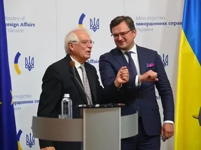 Кулеба и Боррель обсудили подготовку к саммиту "Украина-ЕС"