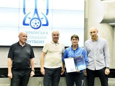 Перша жінка в Україні отримала ліцензію УЄФА Pro