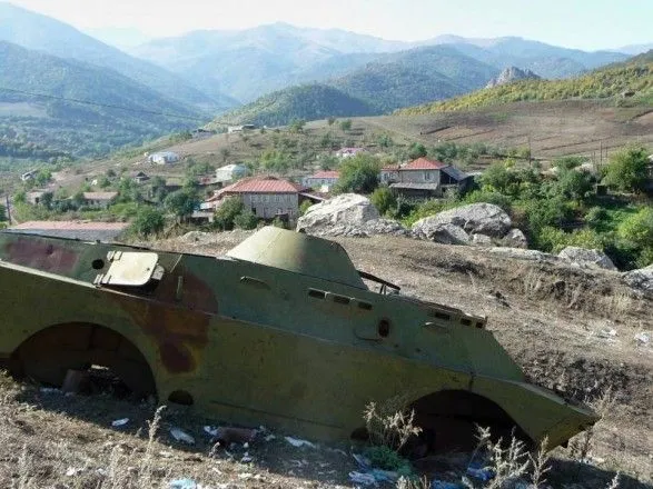 Ситуация в Карабахе: Азербайджан заявил, что Армения обстреляла поселок Тертер, есть погибшие