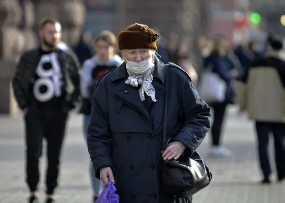 Пандемія: у Москві ввели режим самоізоляції для літніх людей