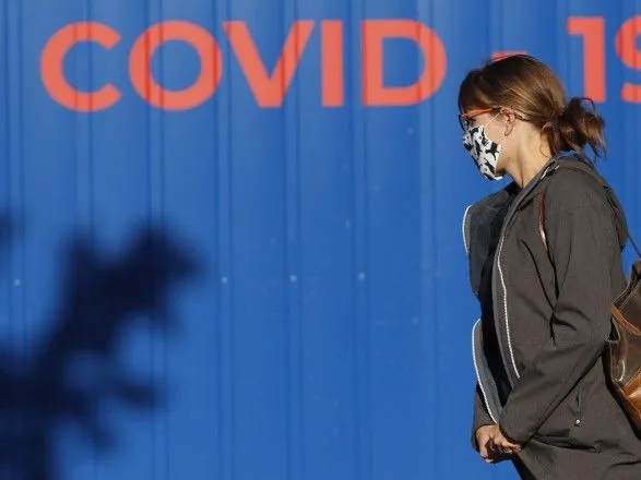 Пандемія: Чехія повертає режим НС через повторний спалах COVID-19