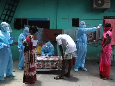 У кожного 15-го мешканця Індії вже є антитіла до коронавірусу - ЗМІ
