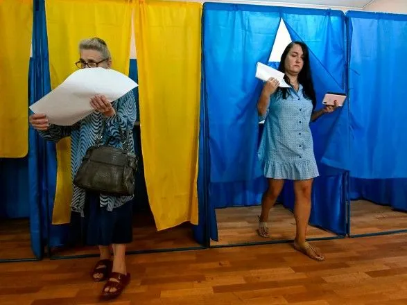 В случае президентских выборов за Зеленского проголосовали бы 22% украинцев - опрос