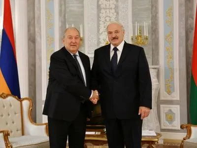 Лукашенко опроверг существование поставок оружия из Беларуси в Армению и Азербайджан