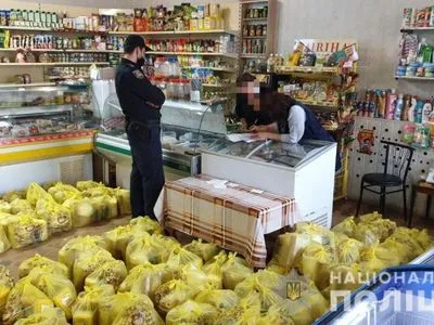 На Луганщині викрили схему підкупу виборців продуктовими наборами