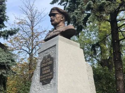 У Києві відкрили перший в світі пам'ятник герою української визвольної війни Болбочану