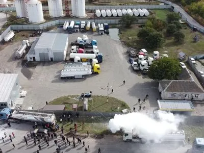 В компании “БРСМ-Нафта” заявляют об угрозе взрыва 8 млн литров газа на нефтебазе под Киевом из-за рейдерского захвата