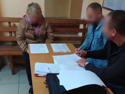 В Донецкой области женщину подозревают в попытке подорвать на растяжке из-за ревности бывшую пленницу "ДНР"