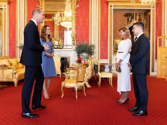 Супруги Зеленские поделились впечатлениями от встречи с королевской семьей