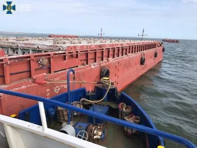 Правоохоронці знайшли вкрадені у Дунайського пароплавства 32 баржі