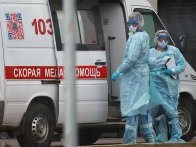 У Росії новий антирекорд за кількістю хворих на COVID-19 - за добу понад 13 тис. випадків