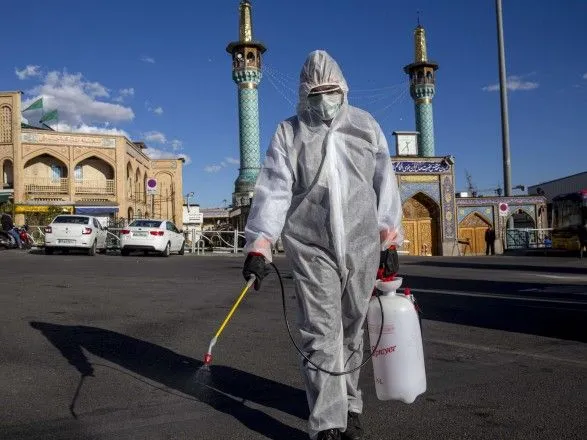 Пандемія: в Ірані зафіксували добовий рекорд смертності через COVID-19
