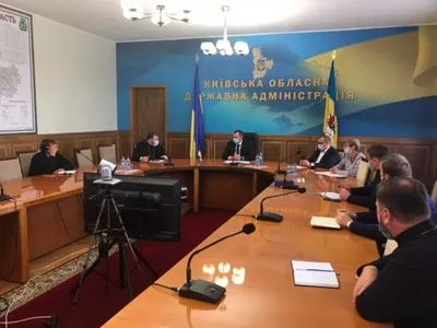 Духовенство Київщини закликали дотримуватись протиепідемічних норм на Покрову