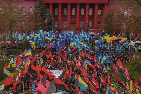 Через марш до Дня захисника України у Києві перекриють частину центральних вулиць
