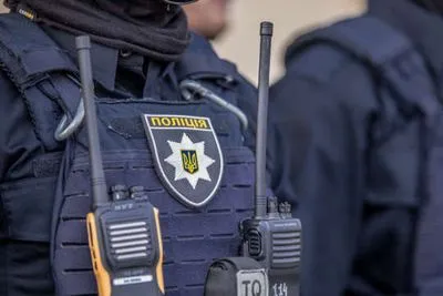 Поверхностные осмотры и проверка маршрутов движения: полиция в Киеве готовится к маршу ко Дню защитника
