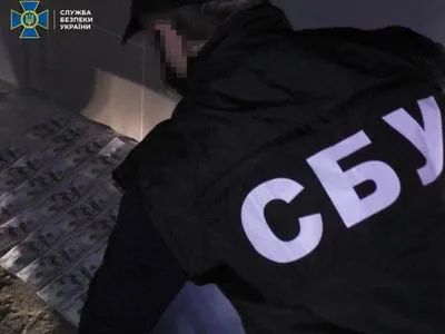 В Івано-Франківську начальника обласного бюро судмедекспертизи викрили на хабарі в 4 тис. доларів