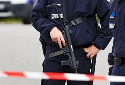 Вбивство вчителя у Франції: ЗМІ назвали ім’я підозрюваного
