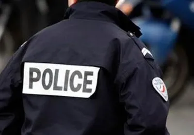 Вбивство вчителя у Франції: затримано дев’ять осіб