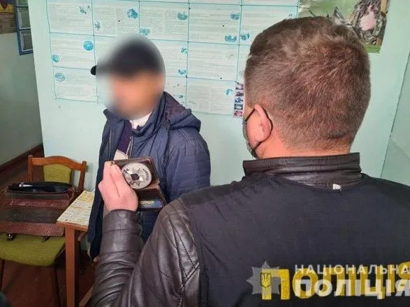 В Хмельницкой области сельского голову задержали на взятке в 15 тыс. долларов