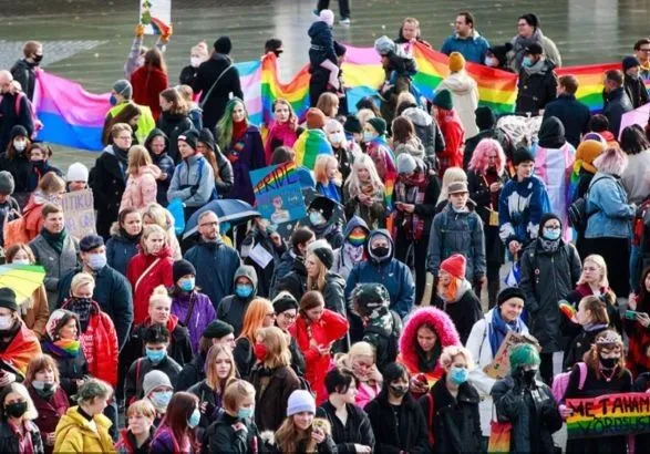 В Таллине прошла акция в поддержку ЛГБТ после гомофобных слов главы МВД