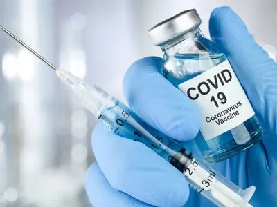 Зеленський заявив про високі шанси розробки української вакцини проти COVID-19
