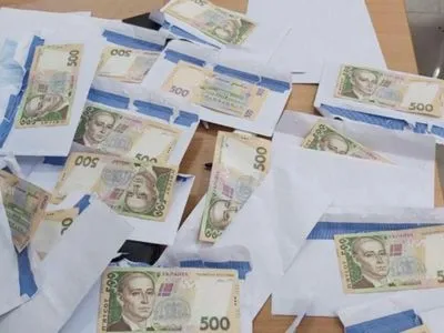Тысяча гривен за голос: кандидата в депутаты Киевсовета уличили в организации "сетки" подкупа избирателей