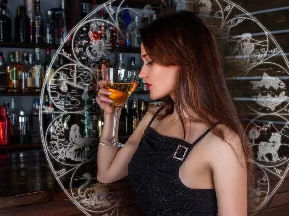Астролог розповів, якому алкоголю надають перевагу люди за знаками зодіаку