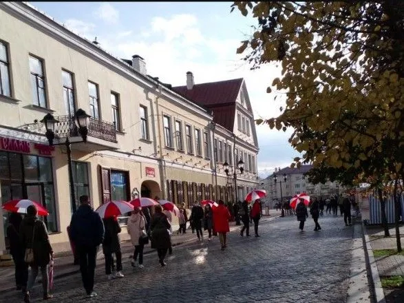 Протести у Білорусі: затримані на "жіночому марші" та нове звернення Тіхановської
