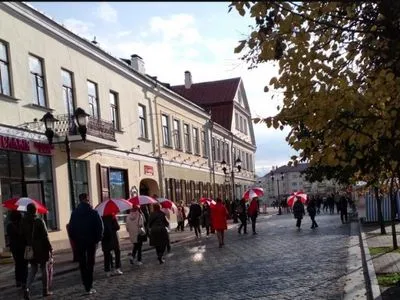Протести у Білорусі: затримані на "жіночому марші" та нове звернення Тіхановської