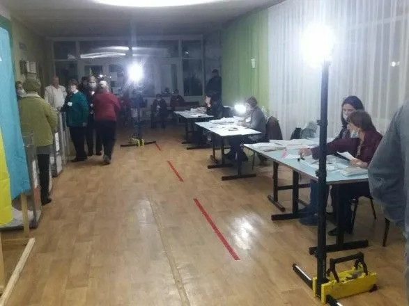 У Запорізькій області дві виборчі дільниці залишились без світла
