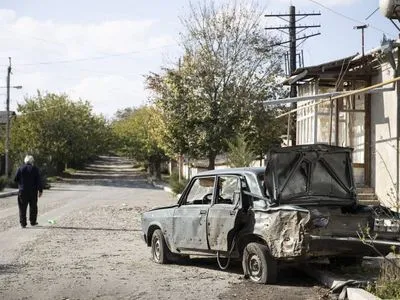 Ситуація у Карабасі: Єреван заявив про докази наявності турецьких військ у регіоні, Баку про повернення нових територій