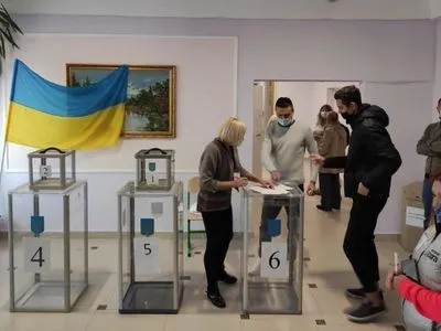 Выборы-2020: явка по Киеву составляет примерно 16%