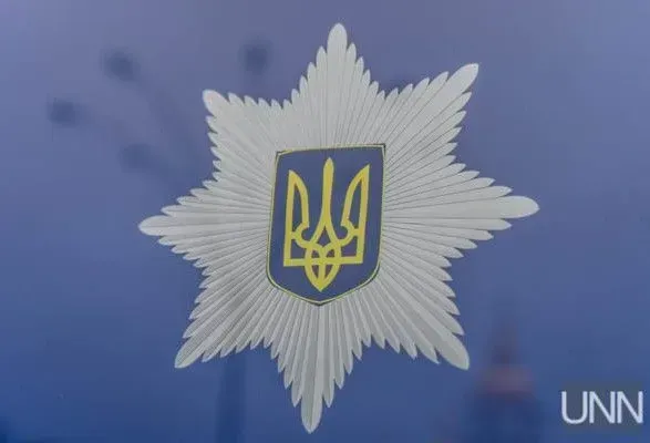 На Тернопільщині чоловік побив поліцейського на виборчій дільниці