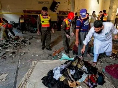 В Пакистане в религиозной школе произошел взрыв, есть жертвы