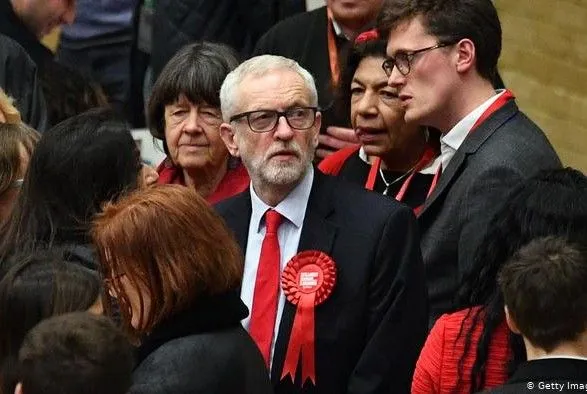 Великобритания: экс-лидер лейбористов Корбин исключен из партии на время расследования