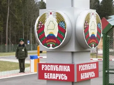 Білорусь повідомила про закриття кордонів для іноземців з 1 листопада