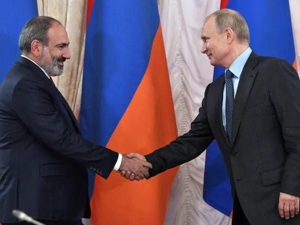 Прем'єр Вірменії запросив у Путіна допомогу для "забезпечення безпеки"