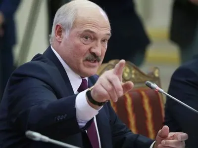Лукашенко пригрозил протестующим усилением силовых действий