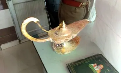 В Індії затримали шахраїв за продаж "лампи Алладіна" за 90 тис. доларів